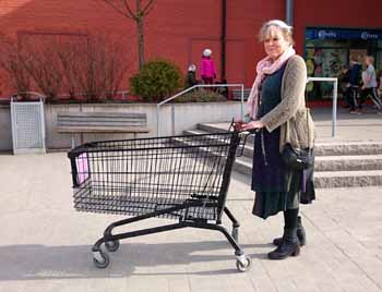 Lena handlar i Skövde